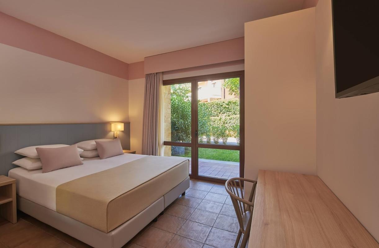 Serenusa Resort Ликата Екстериор снимка