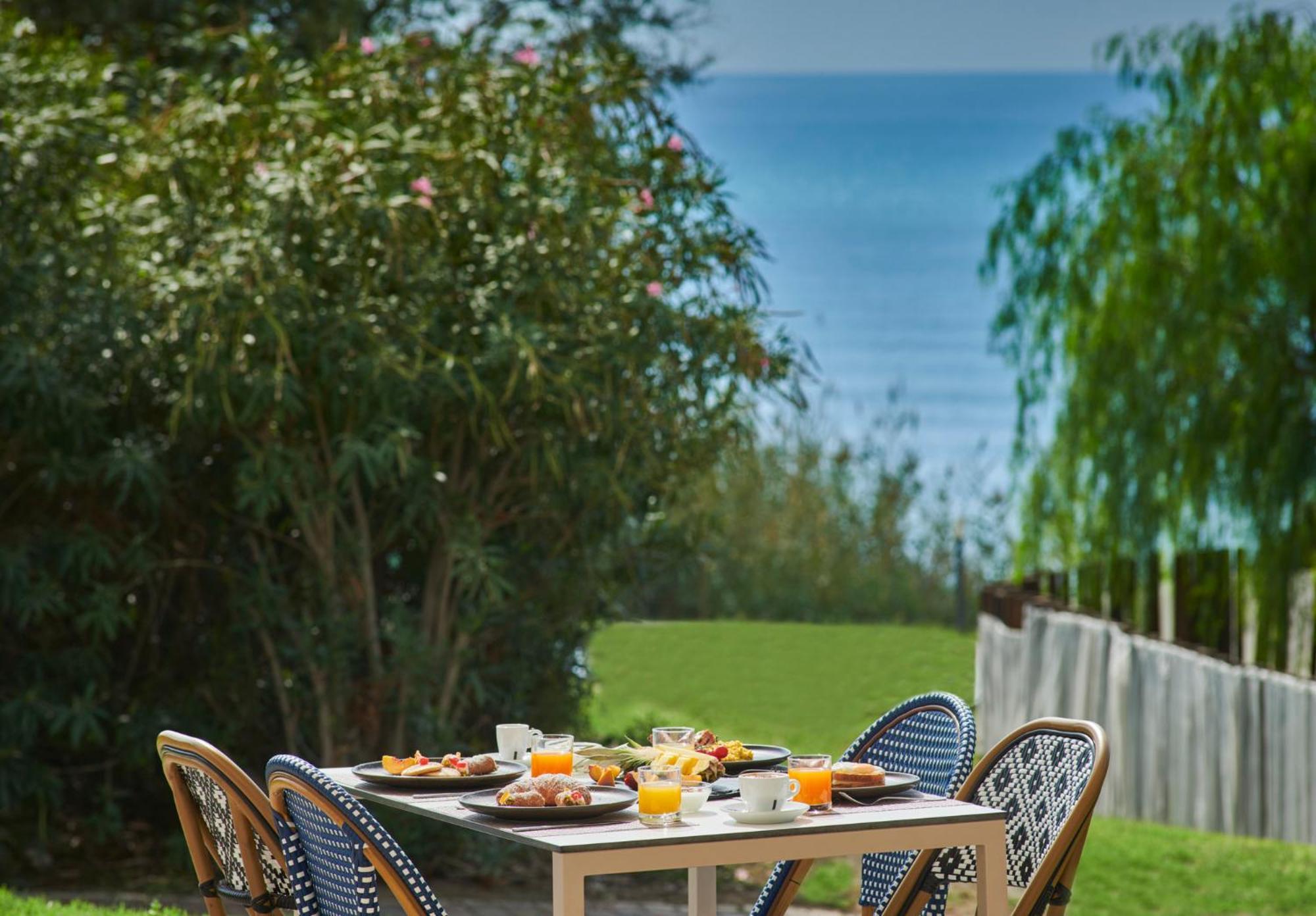 Serenusa Resort Ликата Екстериор снимка