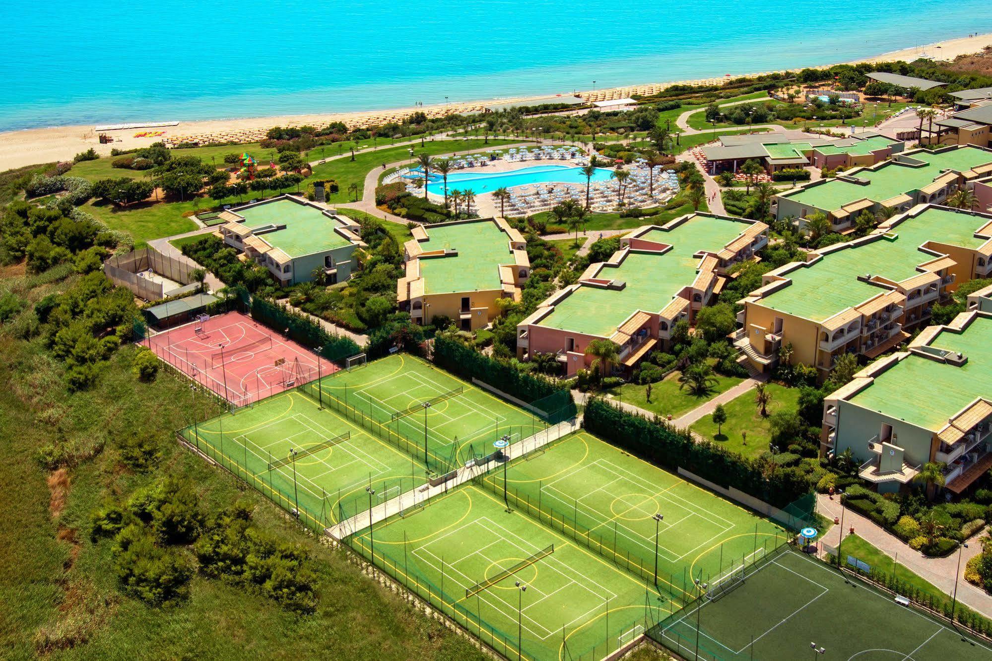 Serenusa Resort Ликата Екстериор снимка