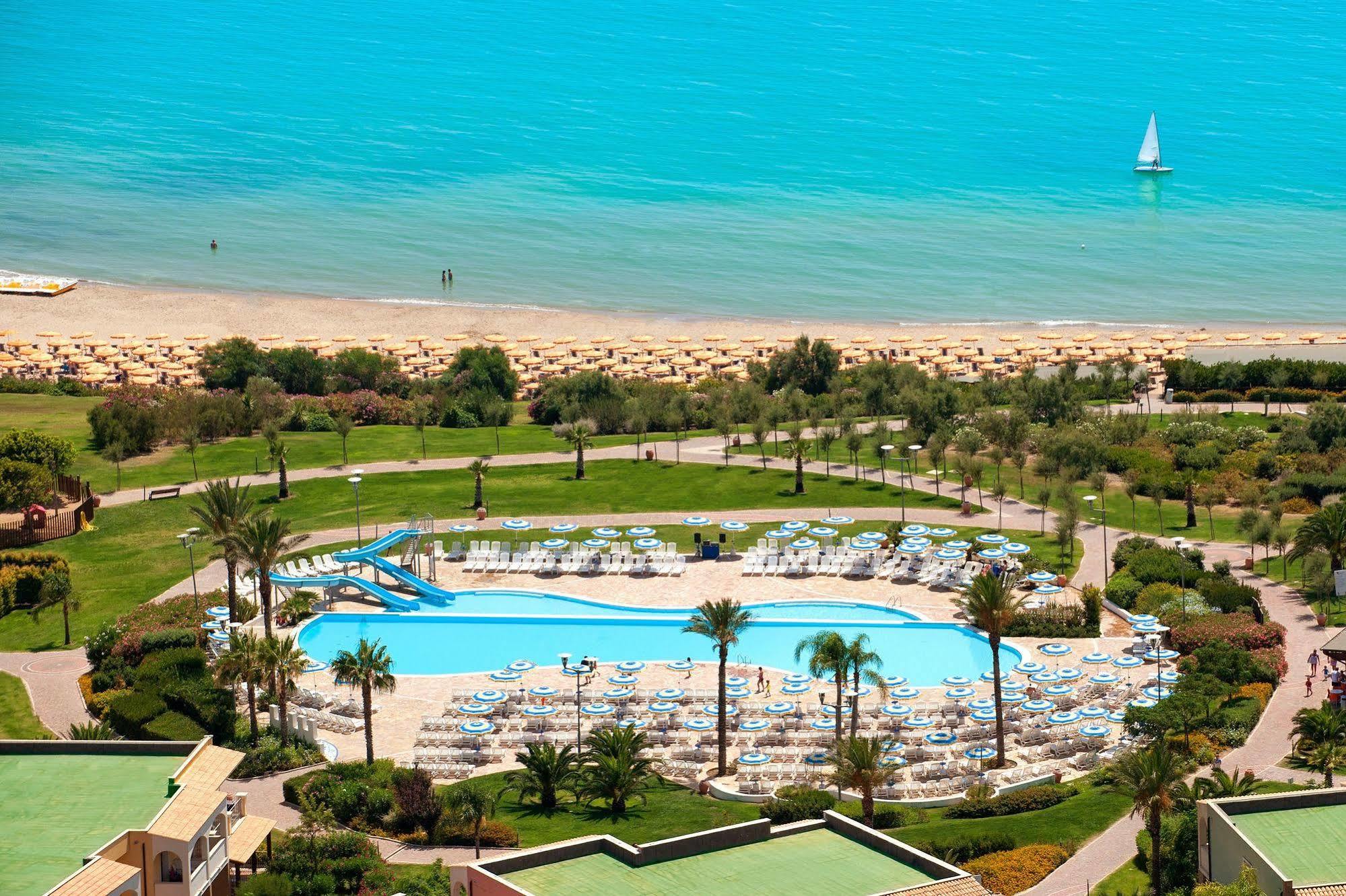 Serenusa Resort Ликата Екстериор снимка