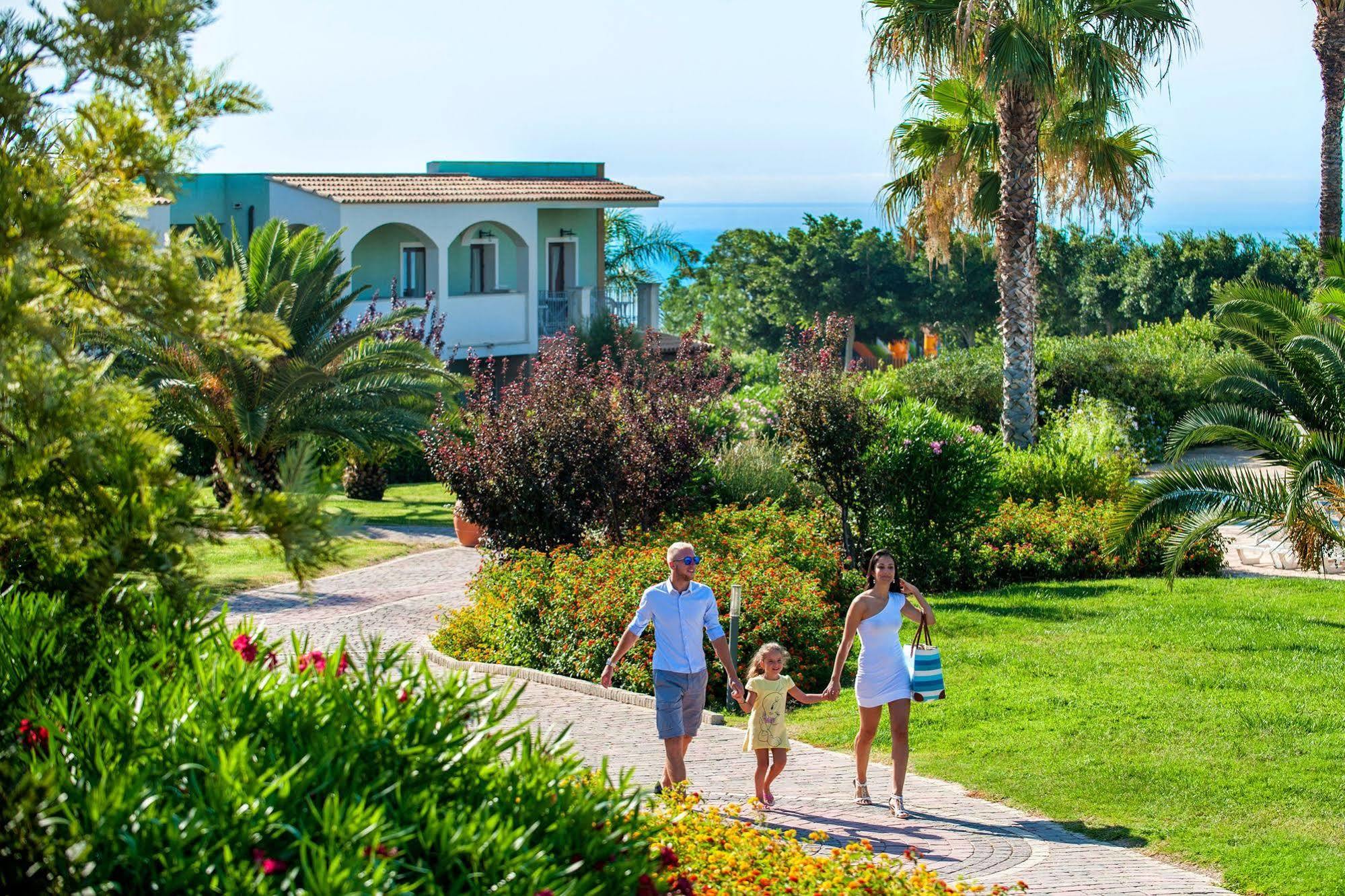 Serenusa Resort Ликата Екстериор снимка